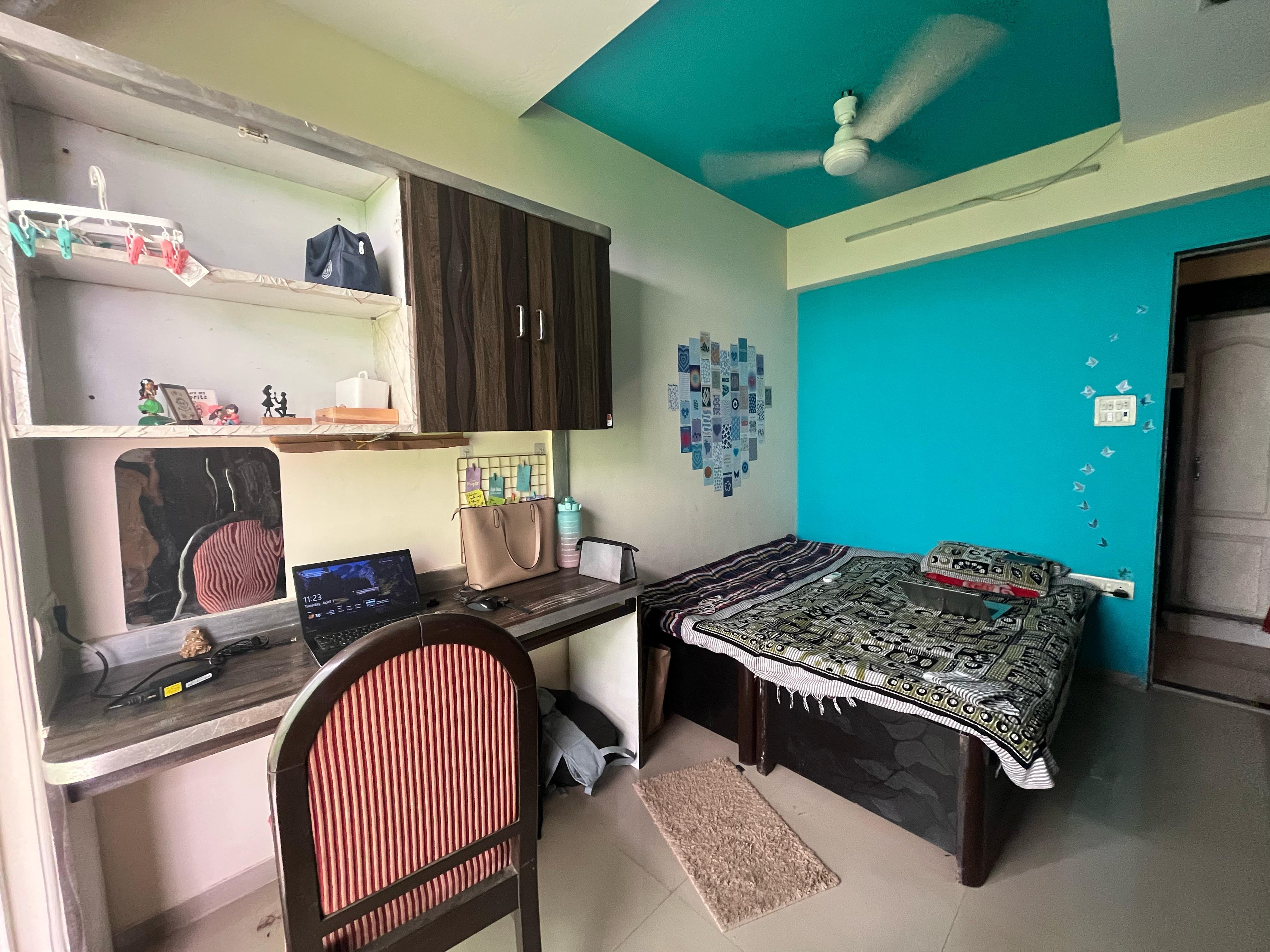 Pg For Rent in Newa Garden