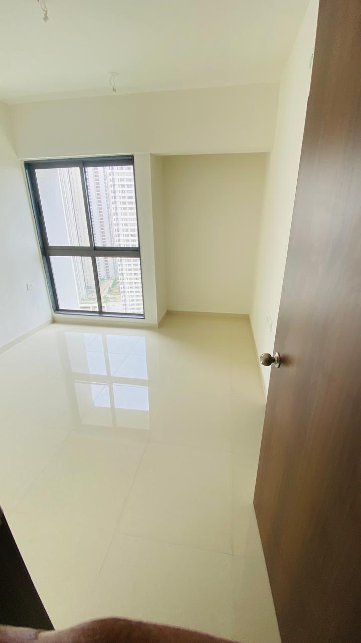 2 BHK Apartment For Rent in Kalpataru Immensa