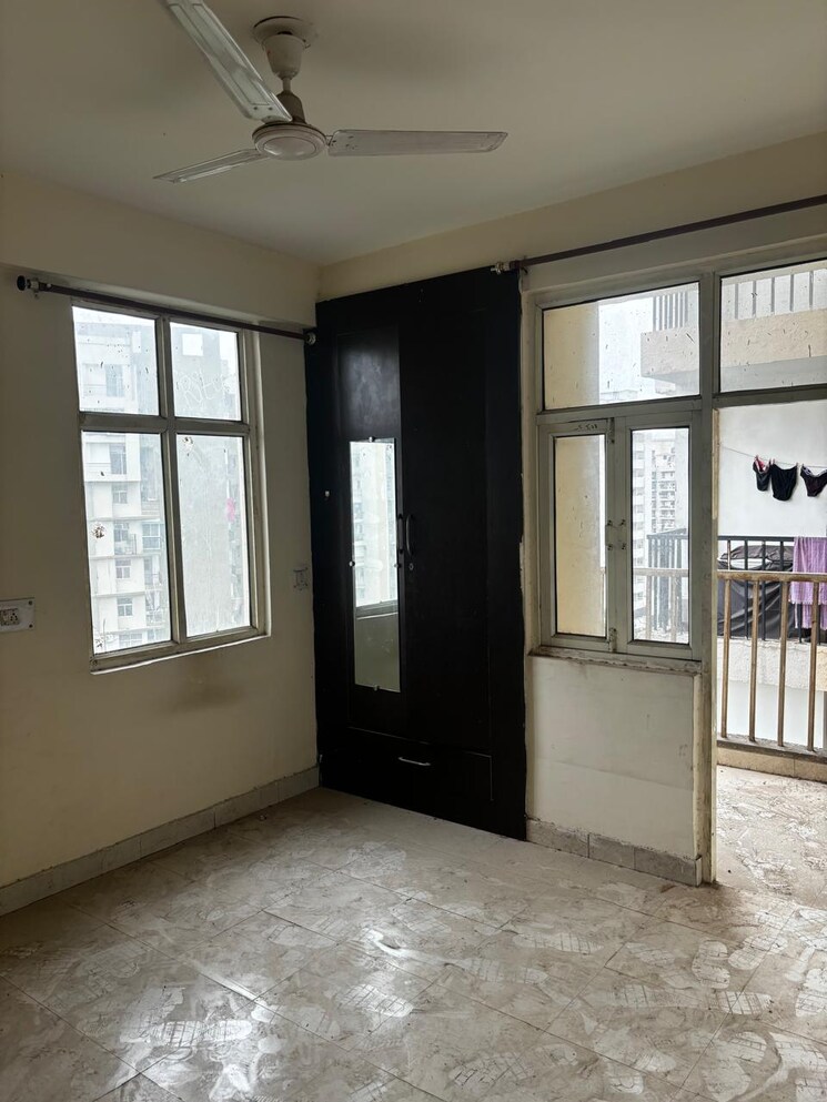 Room, mgi-gharaunda 2 Bedroom 800 Sq.Ft. Apartment In Raj Nagar Extension Ghaziabad 8748818