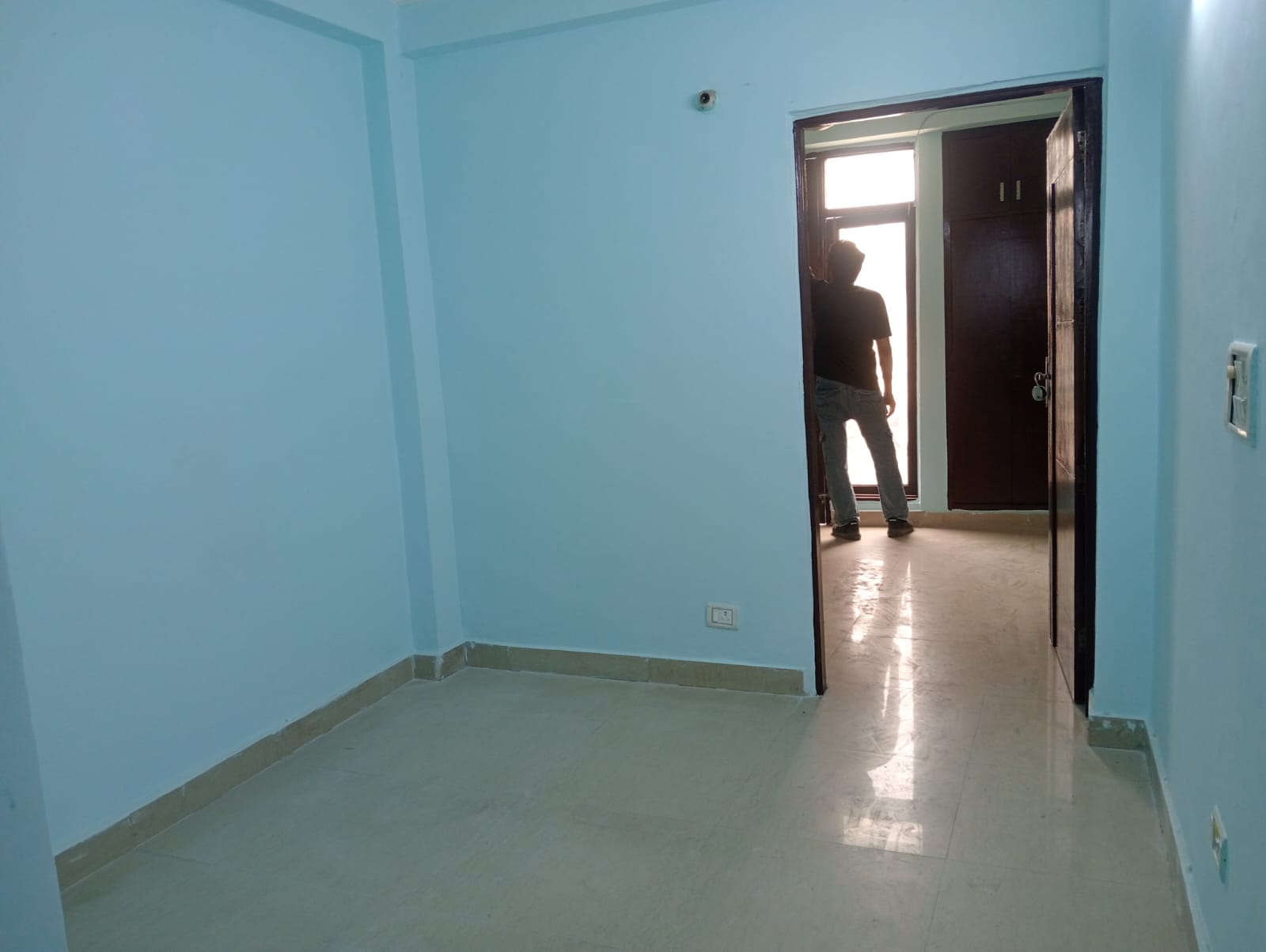 1.5 BHK Apartment For Rent in Saket Court Residential Complex