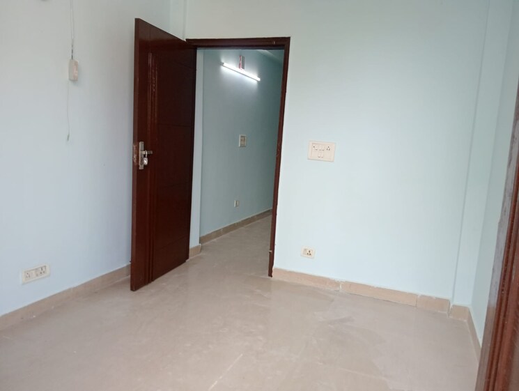 Room, saket-court-residential-complex 1.5 Bedroom 550 Sq.Ft. Apartment In Pushp Vihar Delhi 8748829