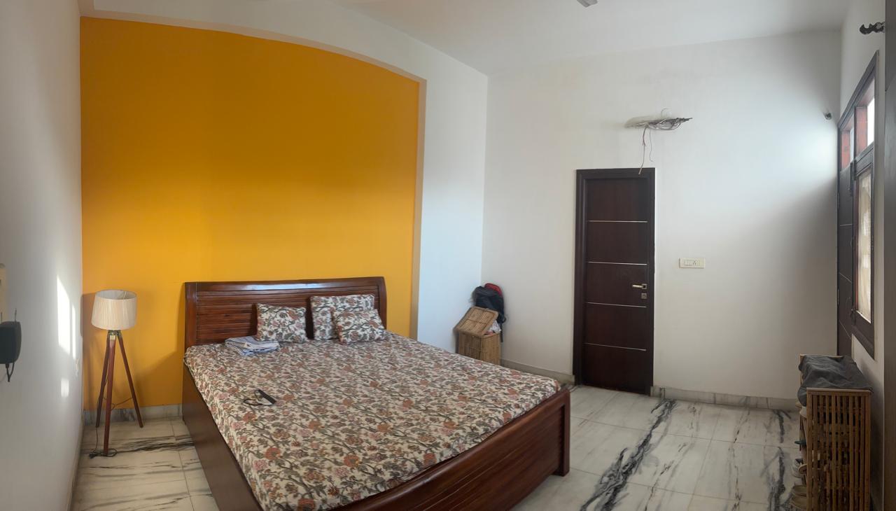 2 BHK + Pooja Room Builder Floor For Rent in Sector 43