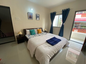 Bedroom in 3 BHK Builder Floor at Sector 52 – for Rent