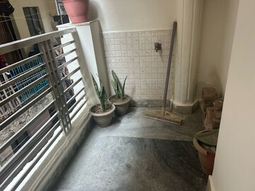 Balcony in 1.5 BHK Apartment at Pushp Vihar – for Rent