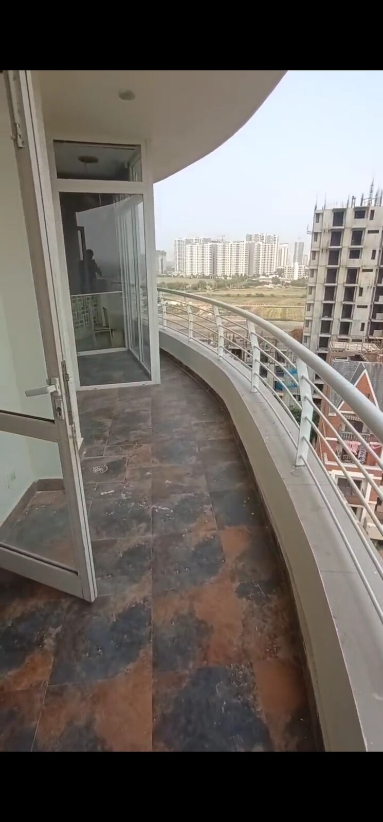 Balcony, raheja-vedaanta 3 Bedroom 1833 Sq.Ft. Apartment In Sector 108 Gurgaon 8748886