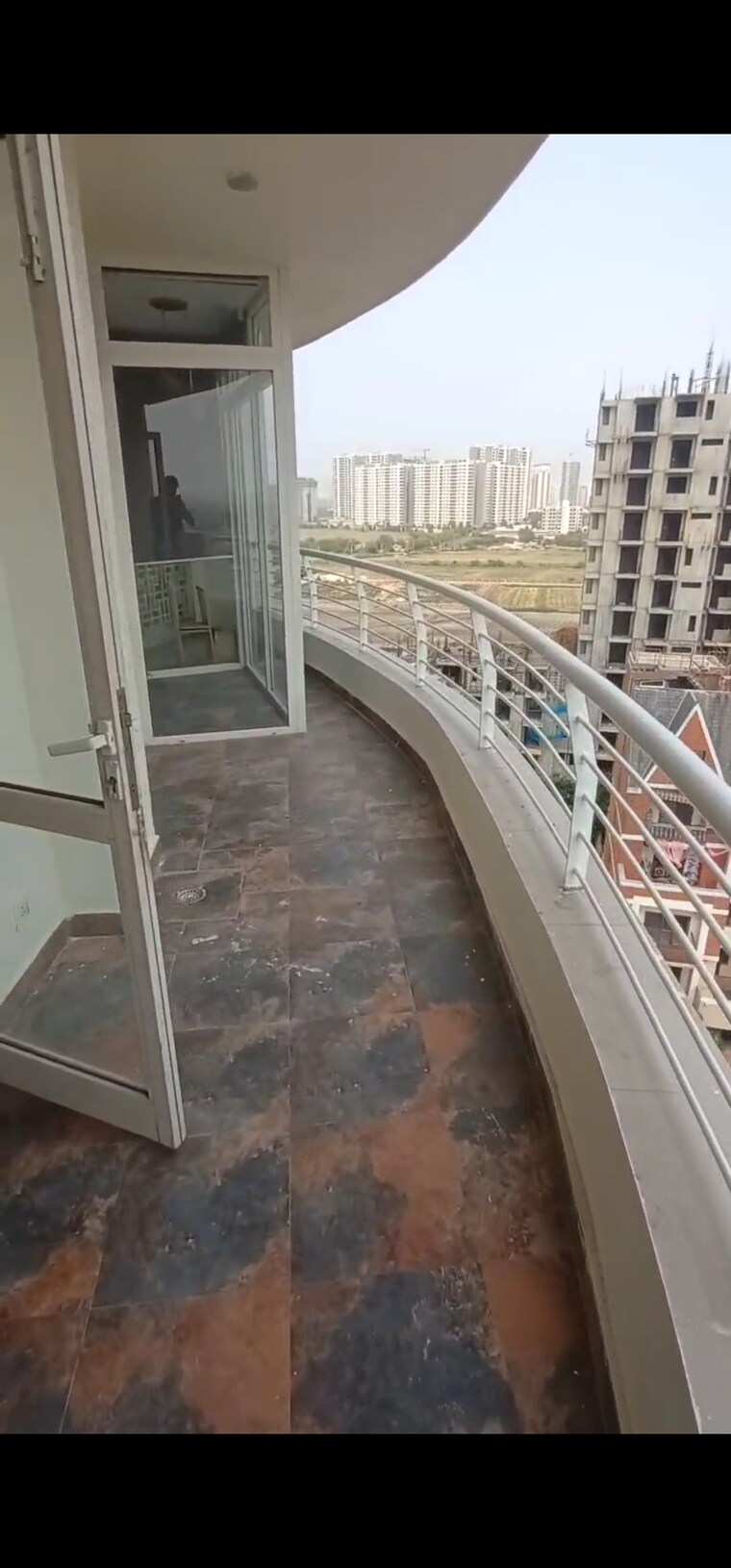 Balcony, raheja-vedaanta 3 Bedroom 1833 Sq.Ft. Apartment In Sector 108 Gurgaon 8748886