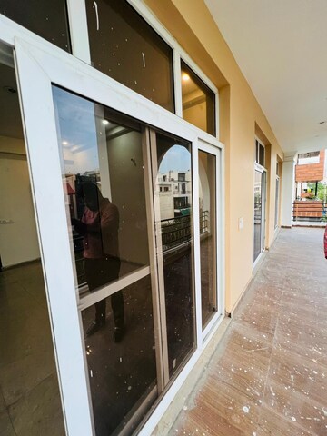 Building Lobby in 2 BHK Builder Floor at Sector 43 – for Rent