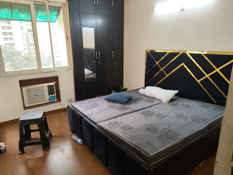 Bedroom, jaypee-greens-kosmos 2 Bedroom 950 Sq.Ft. Apartment In Sector 134 Noida 8748896