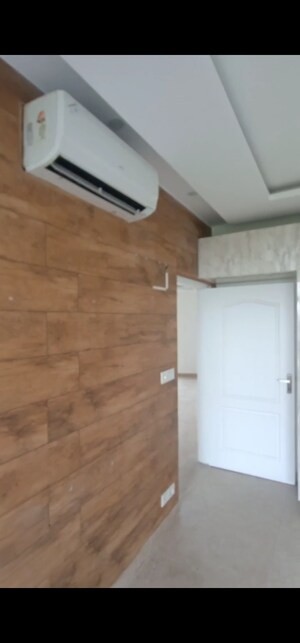 Room in 3 BHK Apartment at Raheja Vedaanta, Sector 108 – for Sale