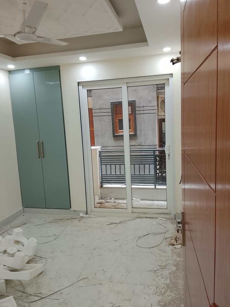 undefined, saket-court-residential-complex 2.5 Bedroom 1200 Sq.Ft. Apartment In Pushp Vihar Delhi 8748898