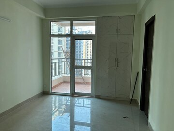 Room in 2 BHK Apartment at JKG Palm Court, Sector 16c Greater Noida – for Rent