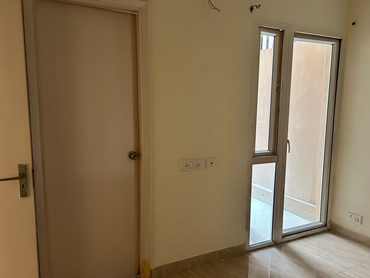 Room, gaur-city-2-14th-avenue 3 Bedroom 1300 Sq.Ft. Apartment In Sector 16c Greater Noida Greater Noida 8748925