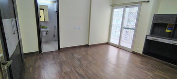 Room in 2 BHK Apartment at Gaurs Siddhartham, Siddharth Vihar – for Sale