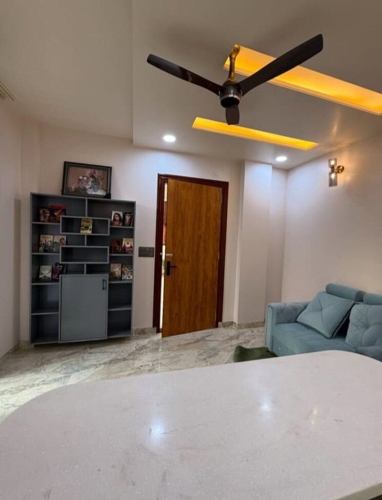 Room, sector 30 3 Bedroom 3150 Sq.Ft. Builder Floor In Sector 30 Faridabad 8748950