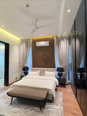 Bedroom in 3 BHK Builder Floor at Sector 30 – for Sale