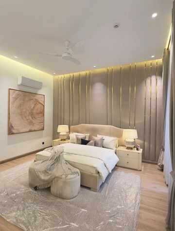 Bedroom in 3 BHK Builder Floor at Sector 30 – for Sale