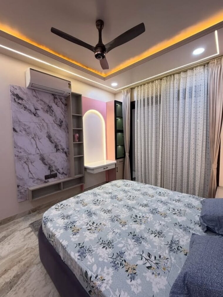 Bedroom, sector 30 3 Bedroom 3150 Sq.Ft. Builder Floor In Sector 30 Faridabad 8748950