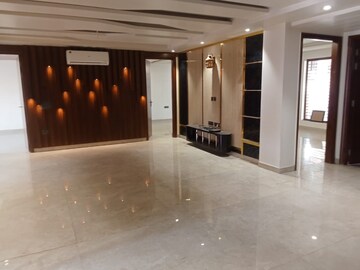 Room in 5 BHK Independent House at Kriti CGHS, Sector 21c – for Rent