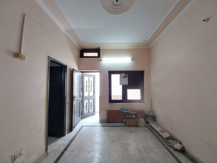 Other, sector 19 4 Bedroom 180 Sq.Yd. Independent House In Sector 19 Faridabad 8749004