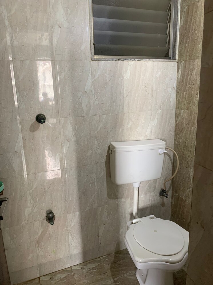 Bathroom, vasna 2 Bedroom 800 Sq.Ft. Apartment In Vasna Ahmedabad 8748978