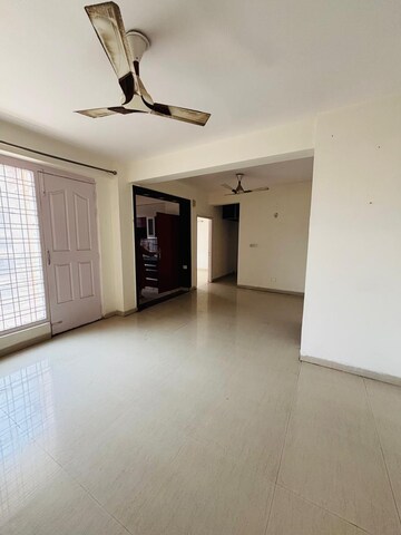 Room in 4 BHK Apartment at ABA Cleo County, Sector 121 – for Rent