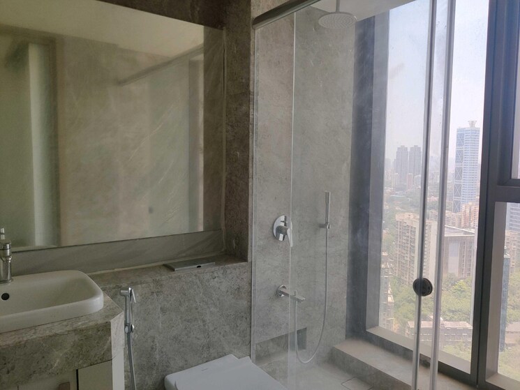Bathroom, rustomjee-crown 5 Bedroom 3088 Sq.Ft. Apartment In Prabhadevi Mumbai 8748993