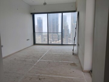 Room in 5 BHK Apartment at Rustomjee Crown, Prabhadevi – for Rent