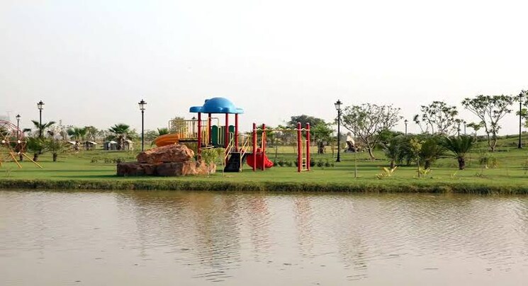 Exterior View, gaur-yamuna-city Commercial Land 93 Sq.Yd. In Gaur Yamuna City Greater Noida 8749032