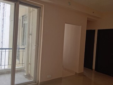 2 BHK Apartment For Rent in Amrapali Dream Valley, Tech Zone 4 Greater Noida