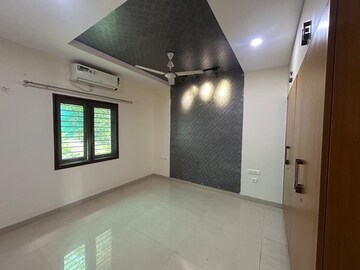 Building Lobby in 4 BHK Villa at my stick hills, Hi Tech City – for Rent