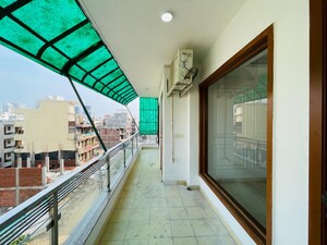 Balcony in 3 BHK Builder Floor at Sector 57 – for Sale