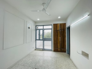 Room in 3 BHK Builder Floor at Sector 57 – for Sale