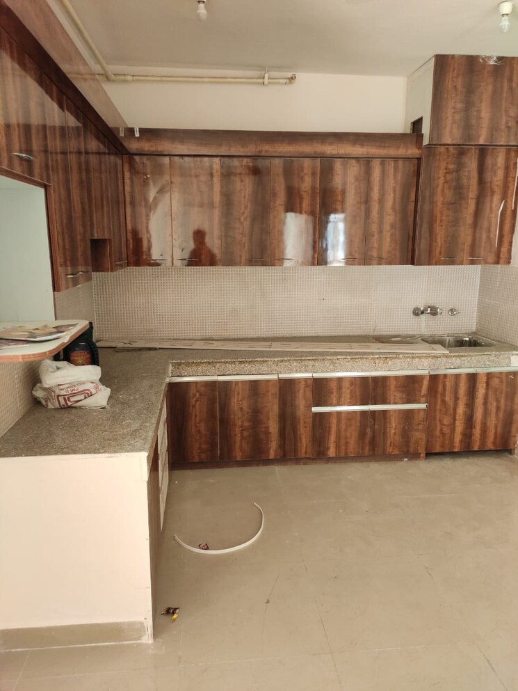 Kitchen, supertech-ecolofts 3 Bedroom 1718 Sq.Ft. Apartment In Sector 16b Greater Noida Greater Noida 8749153