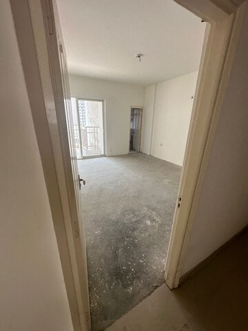 Room in 5 BHK Apartment at Mapsko Royale Ville, Sector 82 – for Sale