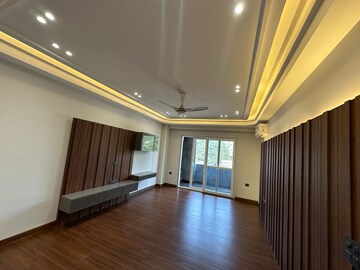 Room in 4 BHK Builder Floor at Sagavi Apartment, Sector 55 – for Sale
