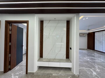 Building Lobby in 4 BHK Builder Floor at Sagavi Apartment, Sector 55 – for Sale