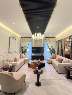 Master Bedroom in 3.5 BHK Builder Floor at Sector 19 – for Sale