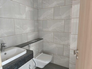 Bathroom in 5 BHK Apartment at Rustomjee Crown, Prabhadevi – for Rent
