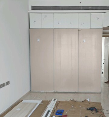 Bedroom in 5 BHK Apartment at Rustomjee Crown, Prabhadevi – for Rent