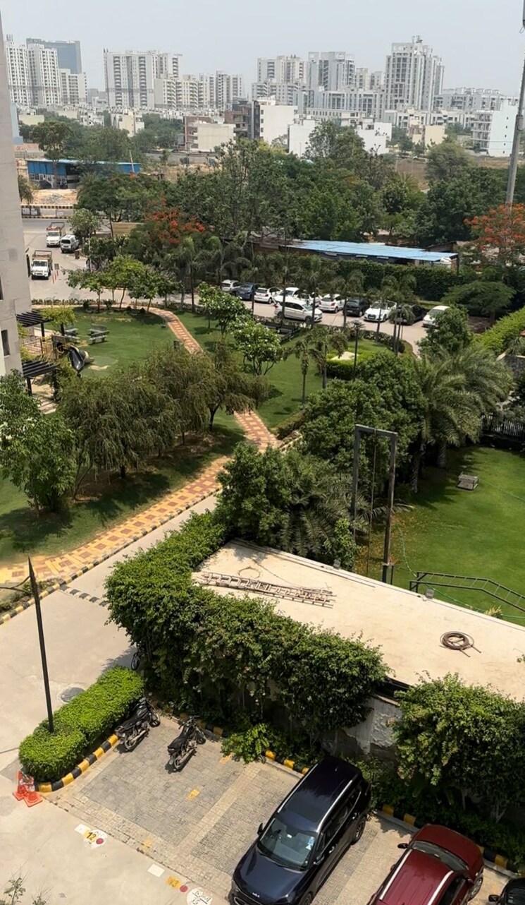 Garden, mapsko-royale-ville 5 Bedroom 5320 Sq.Ft. Apartment In Sector 82 Gurgaon 8749227