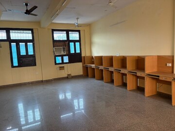  Office Space For Rent in SRS Tower, Sector 31