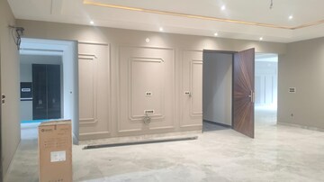 Building Lobby in 4 BHK Builder Floor at Sector 15 – for Sale