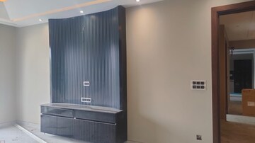 Furnished Amenities in 4 BHK Builder Floor at Sector 15 – for Sale