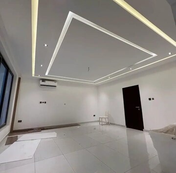 Kitchen in 5 BHK Builder Floor at Sector 32 – for Sale