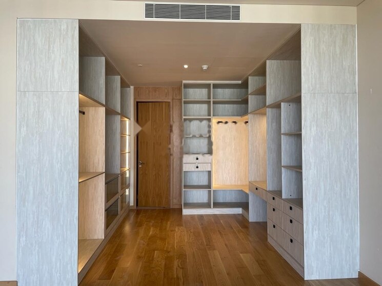 Kitchen, embassy-lake-terrace 4 Bedroom 3108 Sq.Ft. Apartment In Hebbal Bangalore 8749338