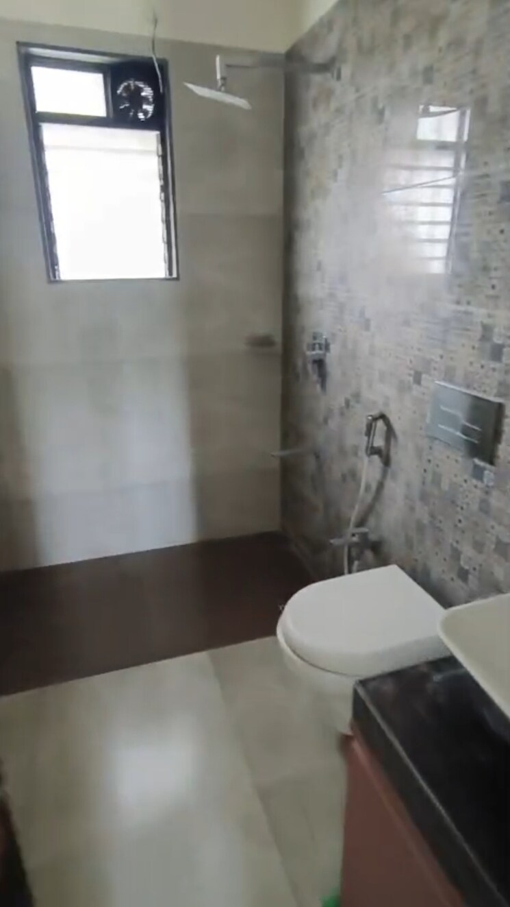 Bathroom, dosti-desire 2 Bedroom 650 Sq.Ft. Apartment In Brahmand Thane 8749905