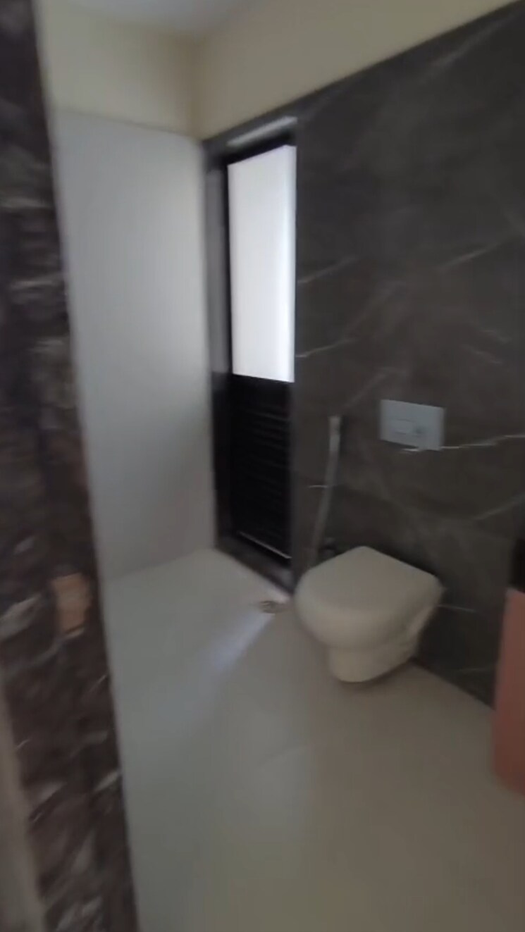 Bathroom, dosti-desire 2 Bedroom 650 Sq.Ft. Apartment In Brahmand Thane 8749905