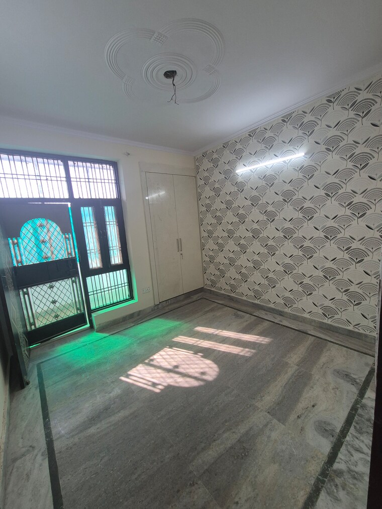 Bathroom, sector 91 3 Bedroom 160 Sq.Yd. Builder Floor In Sector 91 Faridabad 8749423