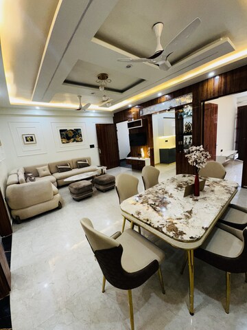 1 BHK Apartment For Rent in Vile Parle West