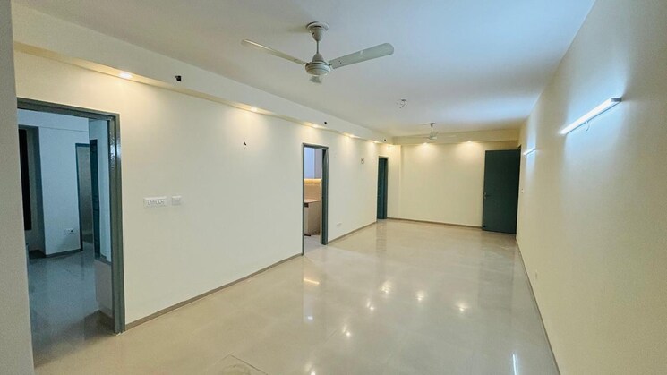 Room, logix-blossom-county 2.5 Bedroom 1418 Sq.Ft. Apartment In Sector 137 Noida 8749429